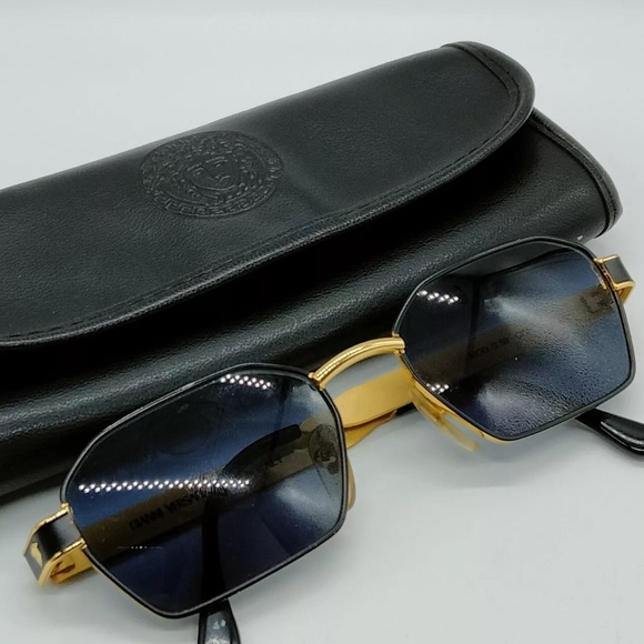 Authentic Gianni Versace Sunglasses  S59 Men's Gold needs new nose pads - Picture 9 of 11